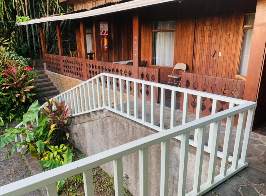 Hotel Quetzal Inn Monteverde 外观 照片
