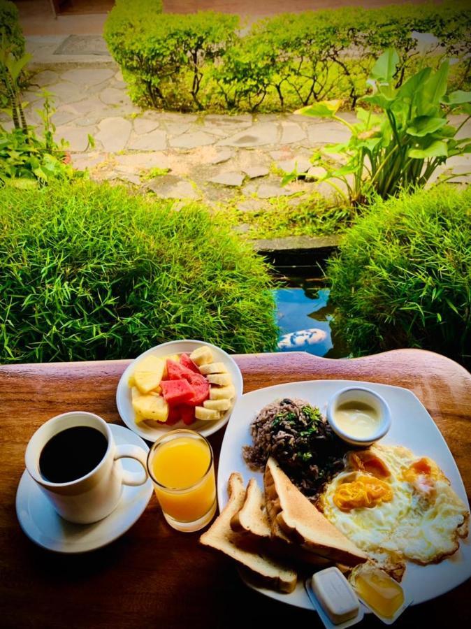 Hotel Quetzal Inn Monteverde 外观 照片